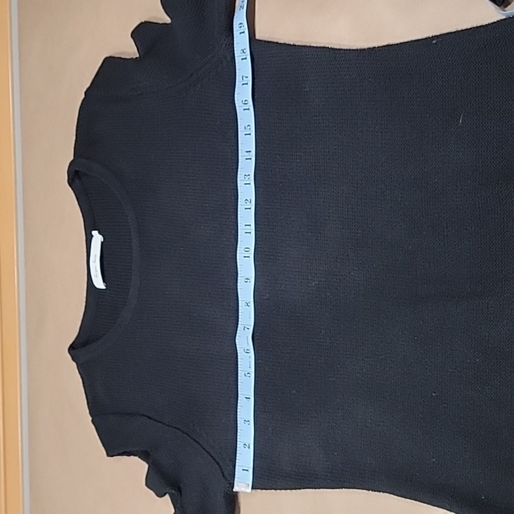 Harper Lane, Size M Black Hole Cutout Sleeve Long Sleeve Knit Sweater, EUC - Picture 6 of 11